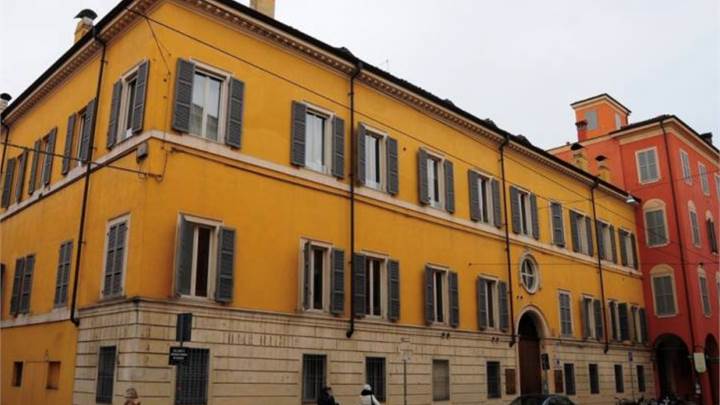 V1889  Bilocale di pregio in palazzo ristrutturato nel cuore del Centro Storico