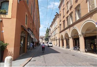 via emilia centro
